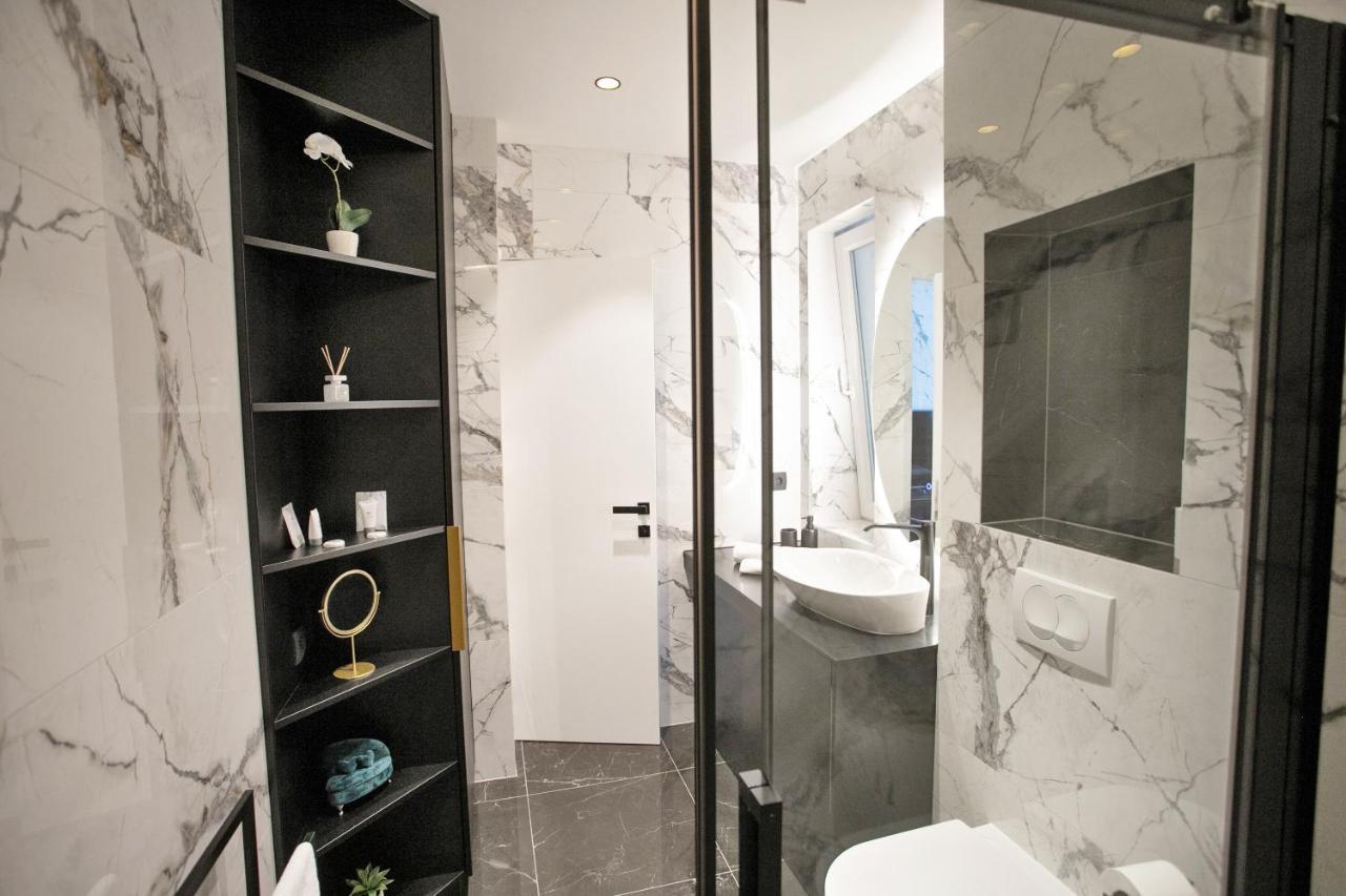 Prestigious Downtown Apartment Сплит Екстериор снимка