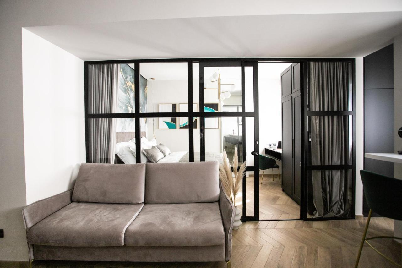 Prestigious Downtown Apartment Сплит Екстериор снимка