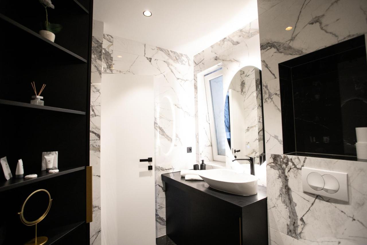 Prestigious Downtown Apartment Сплит Екстериор снимка