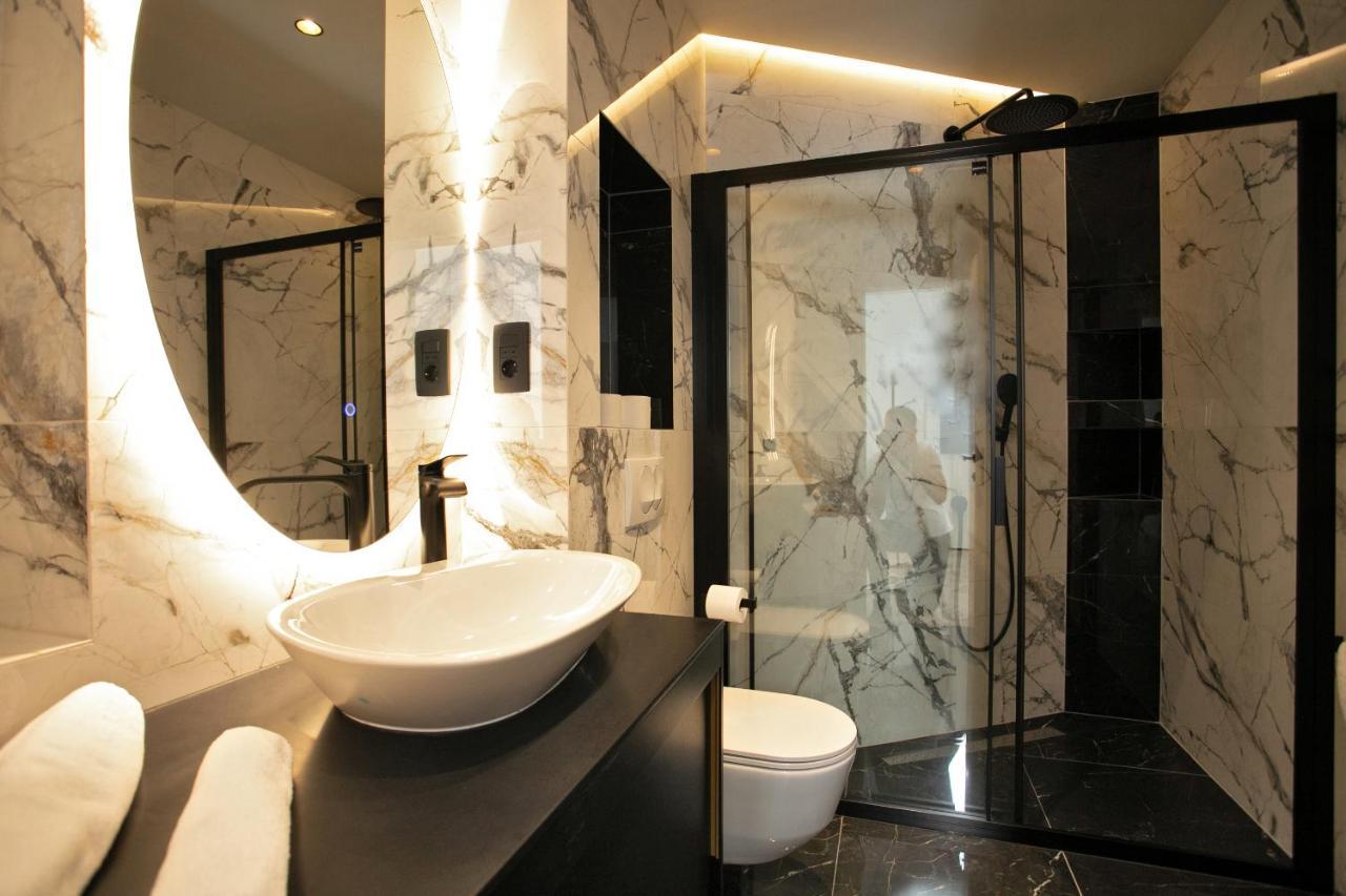 Prestigious Downtown Apartment Сплит Екстериор снимка